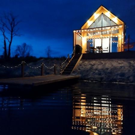 Domino - Domek Nad Jeziorem Bieniowice エクステリア 写真
